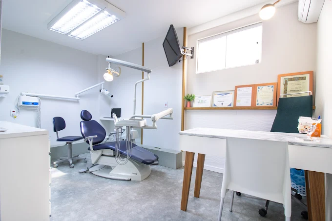 Consultorio odontologico para procedimentos e avaliacao